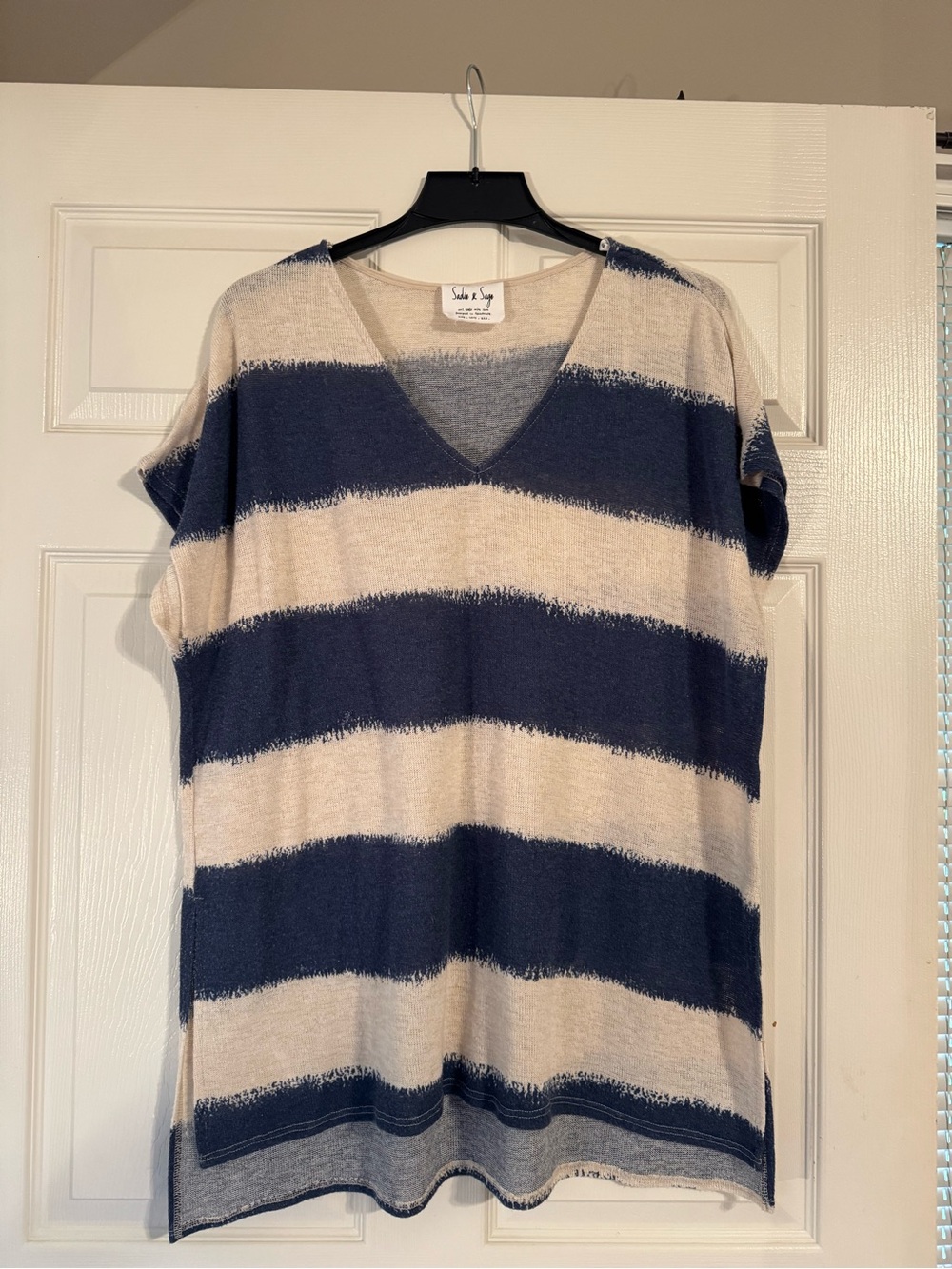 Sadie & Sage Cream to Navy Ombre Sweater Top